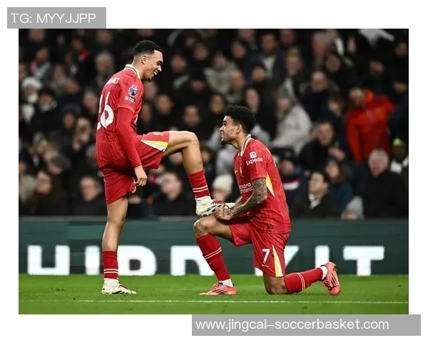 中超精彩对决利物浦与巴萨激战成平局补时进球引爆全场热情