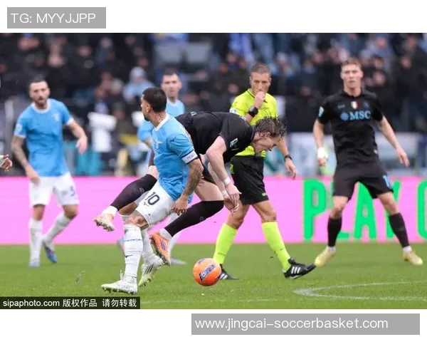 国王杯激战国米险胜那不勒斯战术解析引发全场热潮 国王杯激战国米险胜那不勒斯战术解析引发全场热潮