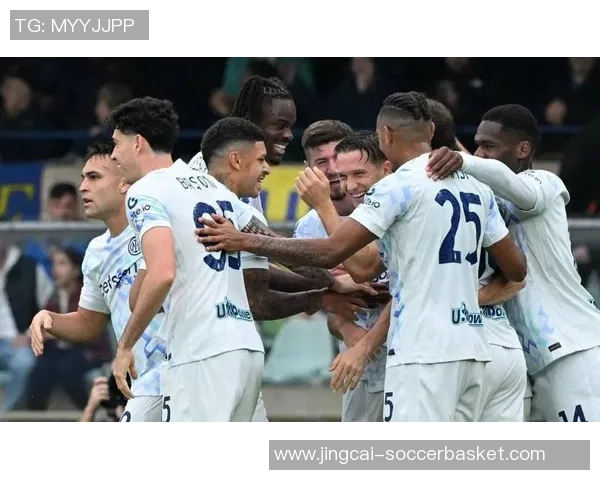 友谊赛精彩回顾皇马三球完胜曼联乌龙球引发争议与热议