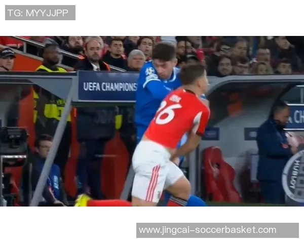 本菲卡狂胜多特蒙德四球大捷乌龙球引发全场热潮与十大精彩进球回顾 本菲卡狂胜多特蒙德四球大捷乌龙球引发全场热潮与十大精彩进球回顾