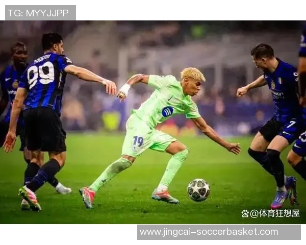 西甲激战国米逆转巴萨引发争议判罚全场沸腾